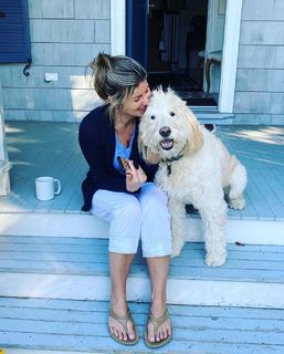 Ashleigh Banfield feet photo thumbnail