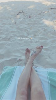 Ashleigh Brewer feet photo 20