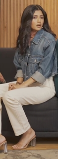 Ashlesha Thakur feet photo 5