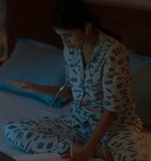 Ashlesha Thakur feet photo 11