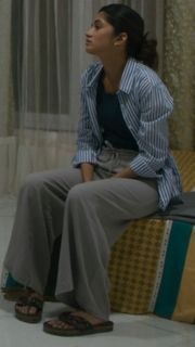 Ashlesha Thakur feet photo 17
