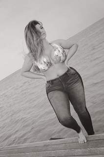 Ashley Alexiss feet photo 14