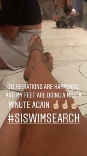 Ashley Alexiss feet photo 1