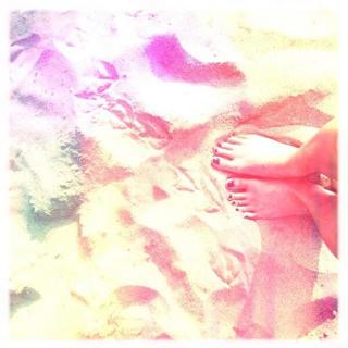 Ashley Argota Torres feet photo thumbnail