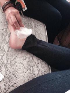 Ashley Argota Torres feet photo thumbnail