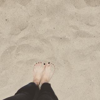 Ashley Argota Torres feet photo thumbnail