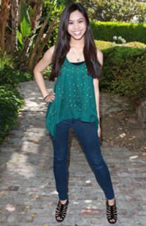 Ashley Argota Torres feet photo thumbnail