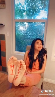 Ashley Argota Torres feet photo thumbnail