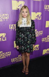 Ashley Benson feet photo thumbnail
