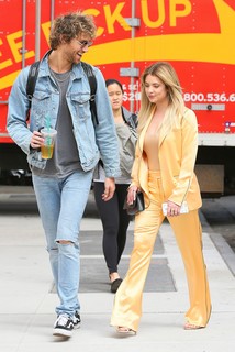 Ashley Benson feet photo thumbnail