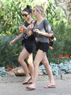 Ashley Benson feet photo thumbnail