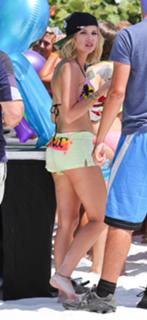 Ashley Benson feet photo thumbnail