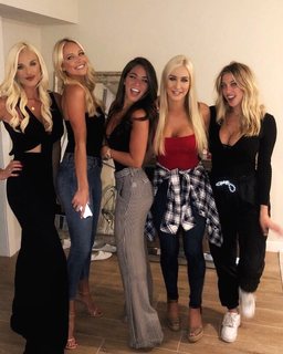 Ashley Brewer feet photo 8