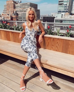 Ashley Brewer feet photo 12
