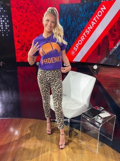 Ashley Brewer feet photo 19
