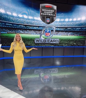 Ashley Brewer feet photo 5