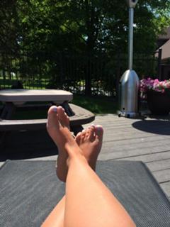 Ashley Broad feet photo thumbnail