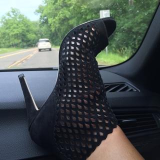 Ashley Broad feet photo thumbnail