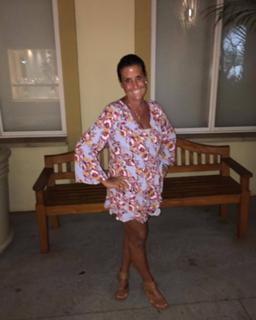 Ashley Broad feet photo thumbnail