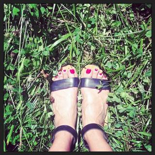 Ashley C. Williams feet photo 3