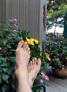 Ashley C. Williams feet photo 6