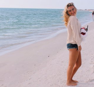 Ashley Cooke feet photo 10