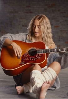 Ashley Cooke feet photo 2