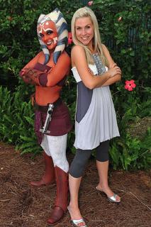 Ashley Eckstein feet photo 1