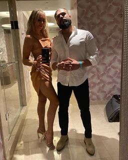Ashley Fliehr feet photo thumbnail