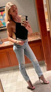 Ashley Fliehr feet photo thumbnail