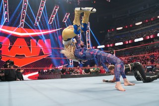 Ashley Fliehr feet photo thumbnail