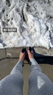 Ashley Fliehr feet photo thumbnail