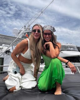 Ashley Fliehr feet photo thumbnail