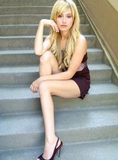 Ashley French feet photo 17