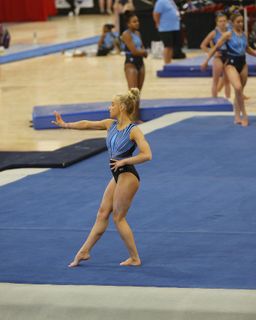 Ashley Glynn feet photo thumbnail