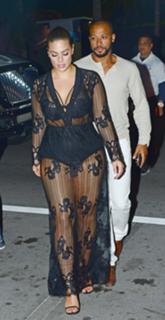 Ashley Graham feet photo thumbnail