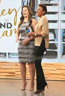 Ashley Graham feet photo thumbnail
