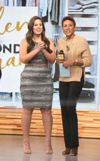 Ashley Graham feet photo thumbnail