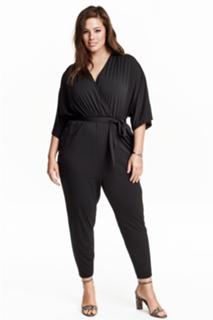 Ashley Graham feet photo thumbnail