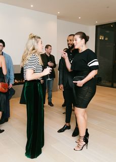 Ashley Graham feet photo thumbnail