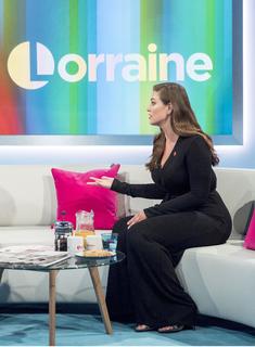 Ashley Graham feet photo thumbnail