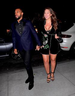 Ashley Graham feet photo thumbnail