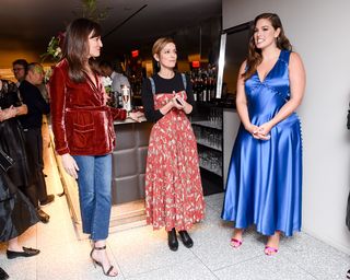 Ashley Graham feet photo thumbnail