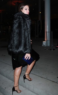 Ashley Graham feet photo thumbnail