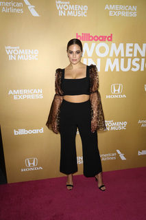 Ashley Graham feet photo thumbnail