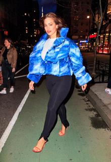 Ashley Graham feet photo thumbnail