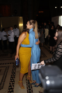 Ashley Graham feet photo thumbnail