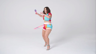 Ashley Graham feet photo thumbnail