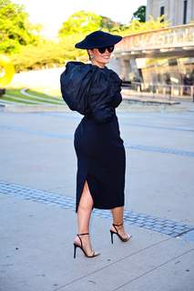 Ashley Graham feet photo thumbnail