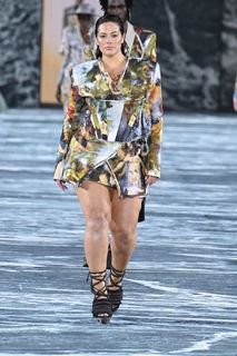 Ashley Graham feet photo thumbnail